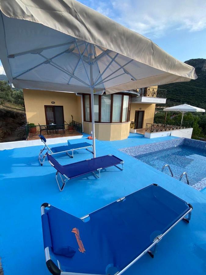 Villa Loridis Prinos  Exterior photo